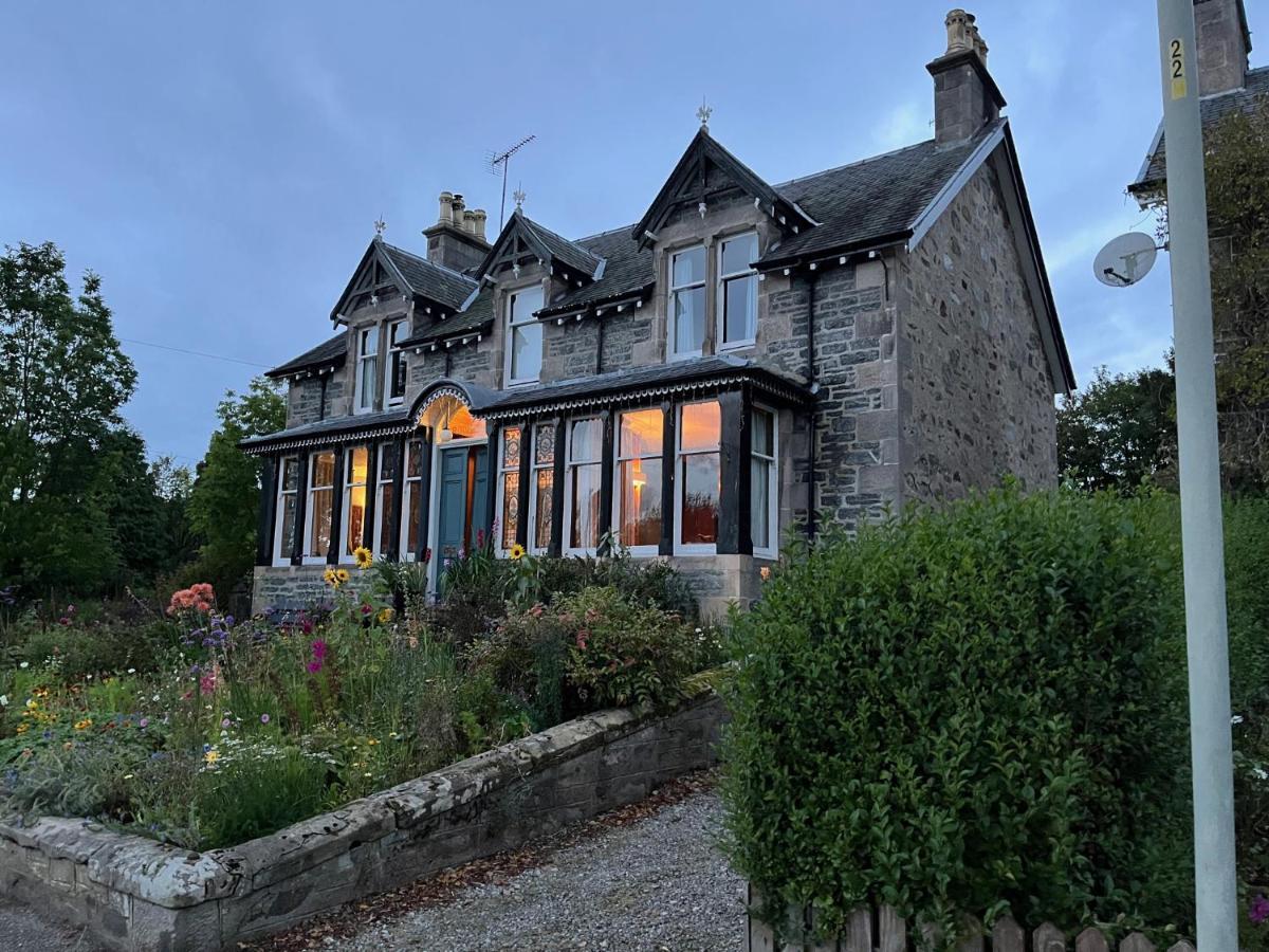 Brooklynn Guest House Grantown-on-Spey ภายนอก รูปภาพ